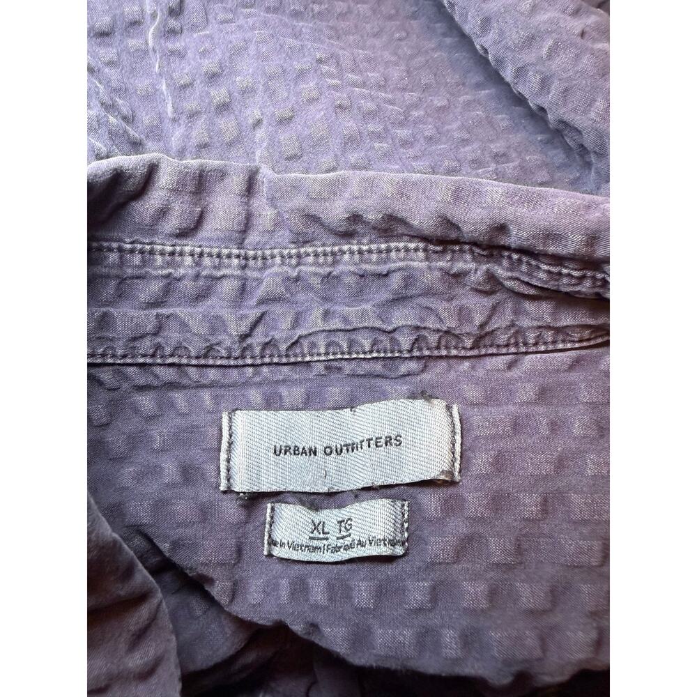 Urban Outfitters Mens XL Purple Textured Short Sleeve Button Down Shirt - Picture 4 of 6